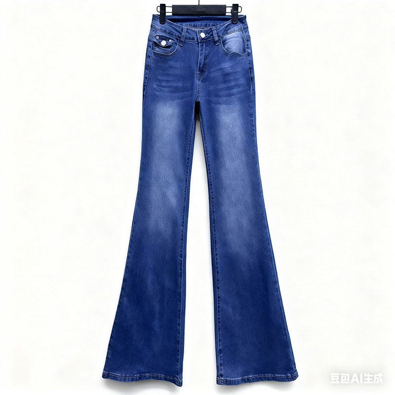 时尚磨白百搭自然腰微喇叭牛仔裤