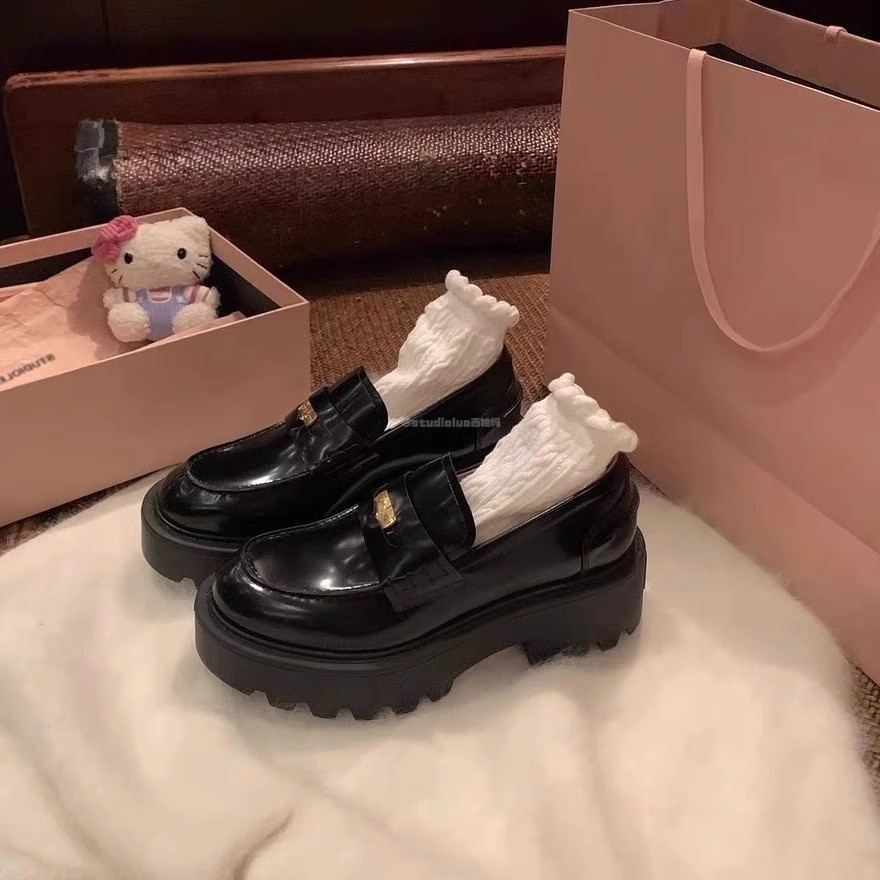 进口牛皮版同款气质小金币尖圆头粗跟一脚蹬乐福鞋女厚底小皮鞋