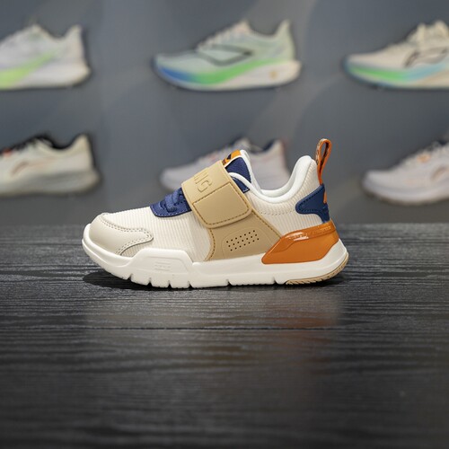 李宁童鞋儿童运动鞋2025新款男女小童幼儿园魔术贴休闲鞋YKNU118