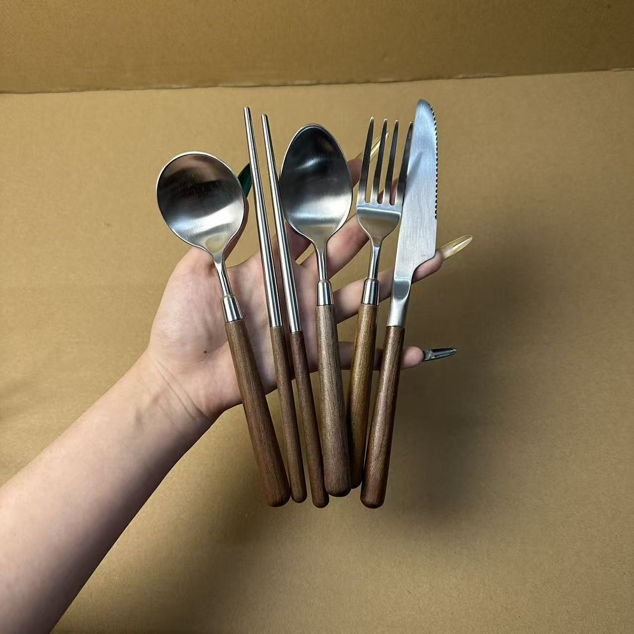 颜一好物304不锈钢胡桃木餐具