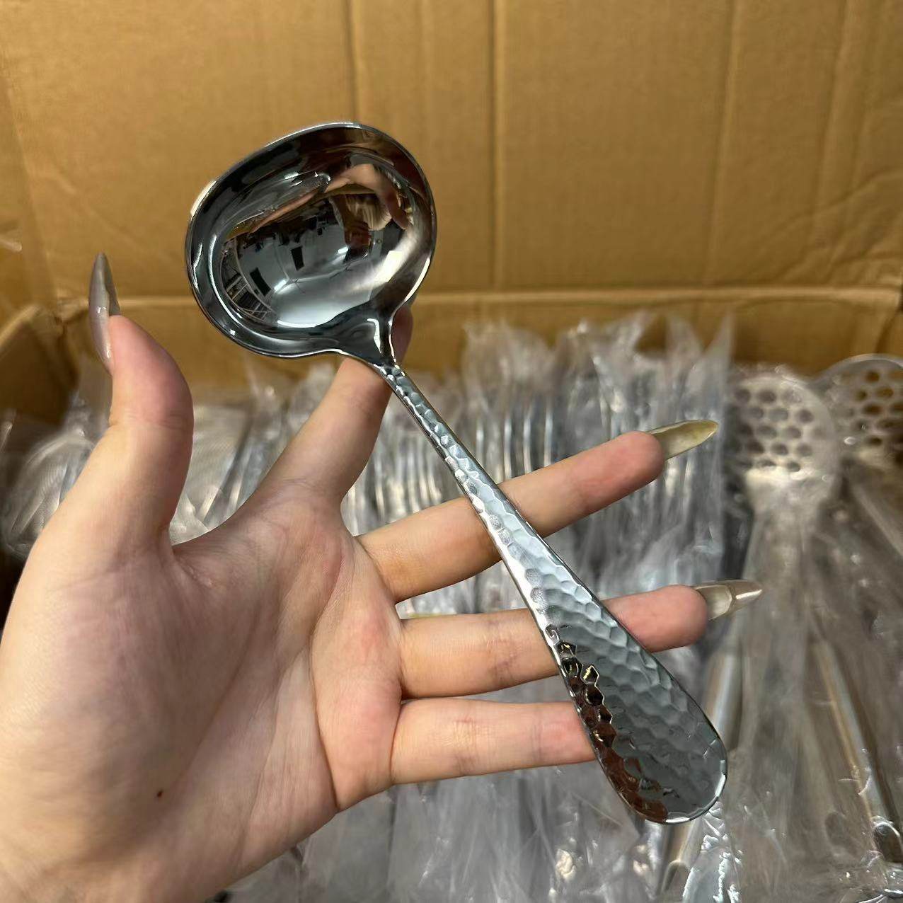 颜一好物 304不锈钢锤纹小汤勺加厚喝汤勺家用短柄调羹西餐小汤壳,厨房/烹饪用具,汤勺,淘宝优惠券,粉丝福利购,淘宝优惠卷