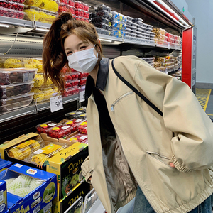 撞色PU皮翻领宽松短外套女春秋2025新款今年流行爆款超火夹克上衣图片