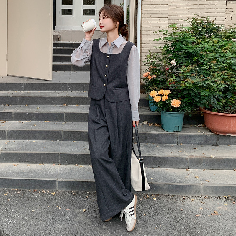 深灰色慵懒风马甲时尚套装女2025秋季法式小个子减龄阔腿裤三件套,女装套装/套裙,拾菱