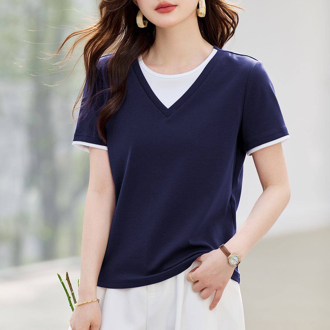 假两件正肩圆领短袖T恤女2026新款夏季爆款女装修身显瘦v领上衣服