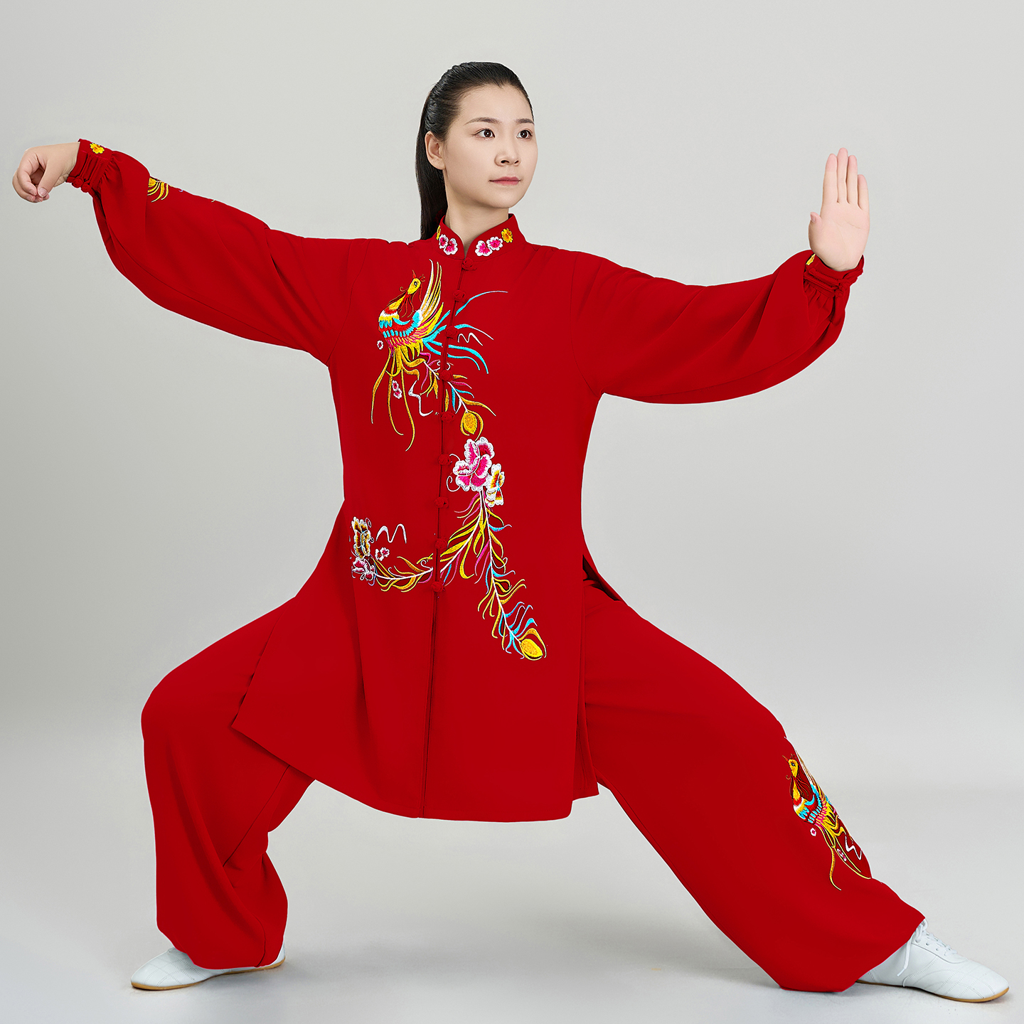 恋太极刺绣太极服女士修身中长款