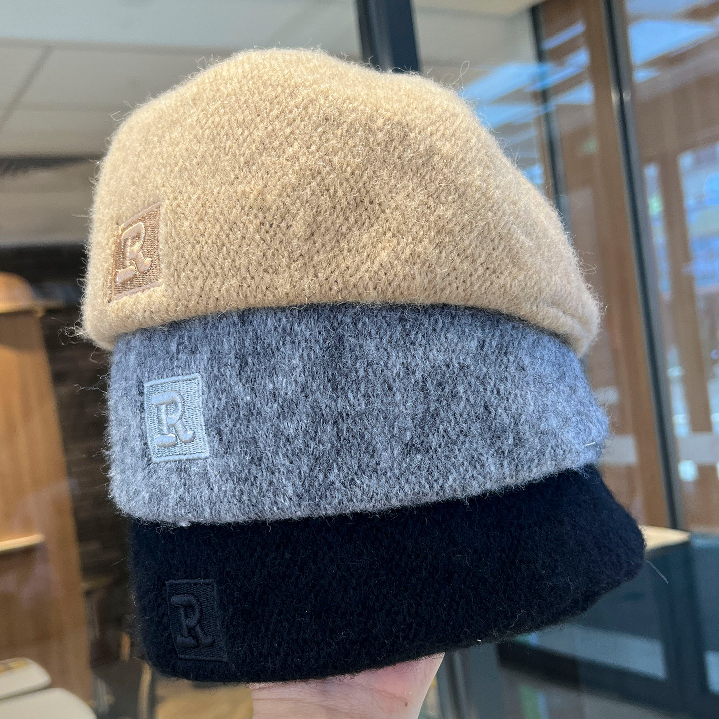 韩版字母R定型贝雷帽秋冬保暖