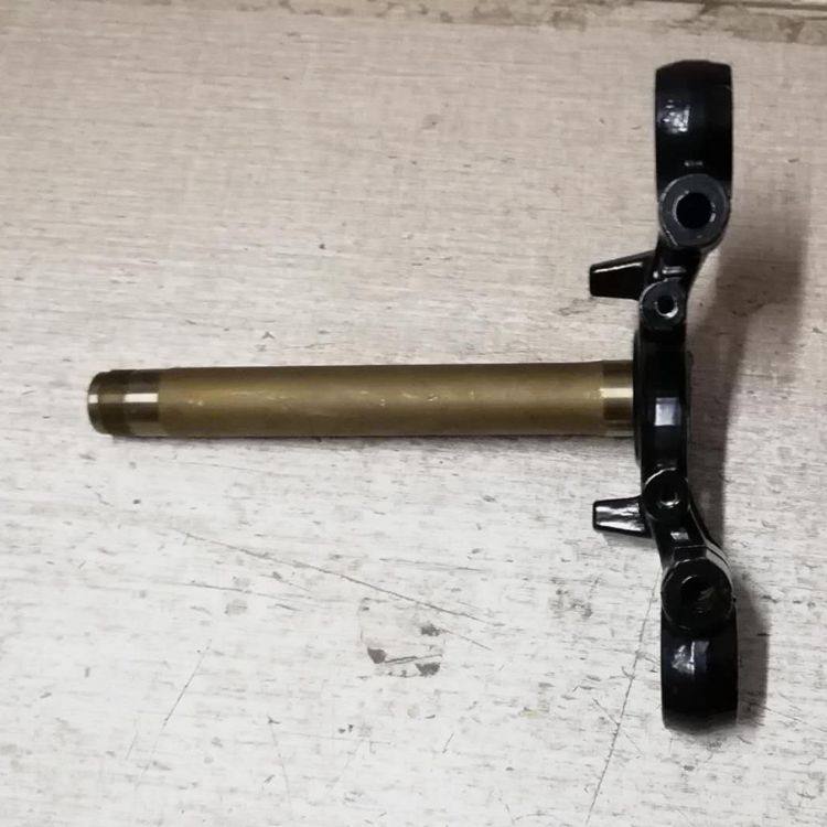 适用轻骑摩托车配件悍骏GR150方向柱GA150下三星下联板转向轴