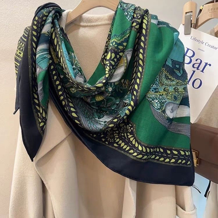 绿马之舞盛装骏马丝毛双面135大方巾高端手工卷边披肩围巾直播