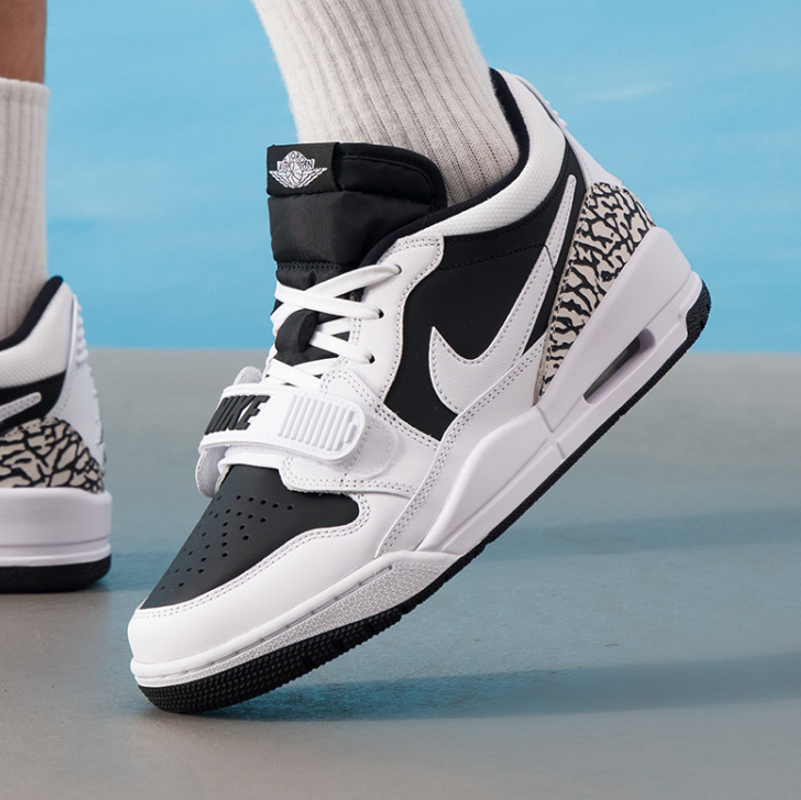 NIKE耐克男鞋篮球鞋夏季运动鞋Air Jordan 高帮休闲鞋CD7069-11