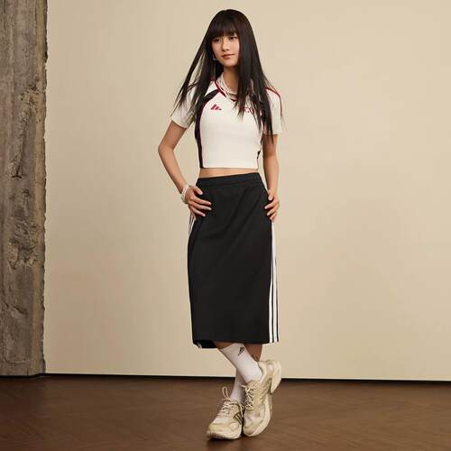 阿迪达斯半身裙女2026夏季新款裙子休闲运动短裙KS5348 KS5349