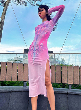 千禧风辣妹爱心印花人像印花缕空网纱连衣裙Y2K街头修身开叉长裙