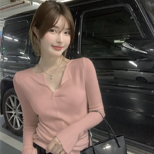 温柔风V领羊绒衫女长袖秋冬