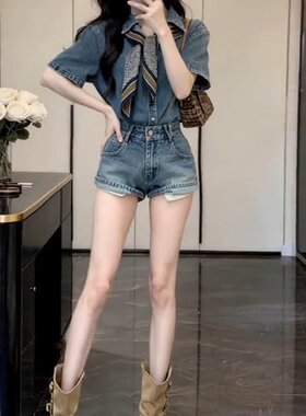 复古宽松蓝色牛仔衬衫套装女春季2026新款休闲穿搭直筒短裤两件套