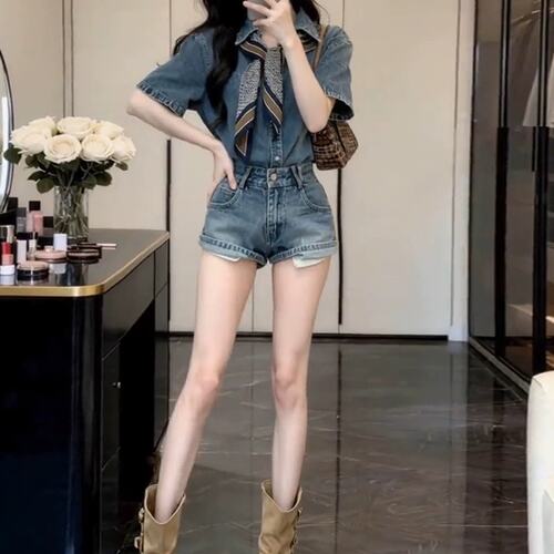 复古宽松蓝色牛仔衬衫套装女春季2026新款休闲穿搭直筒短裤两件套