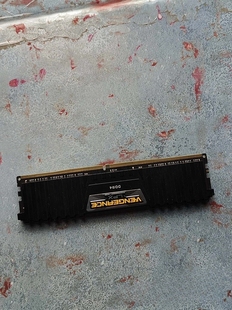 海盗船16g ddr4 3200 DDR4 16G 3200MHz内存条，单条16G，时序C16