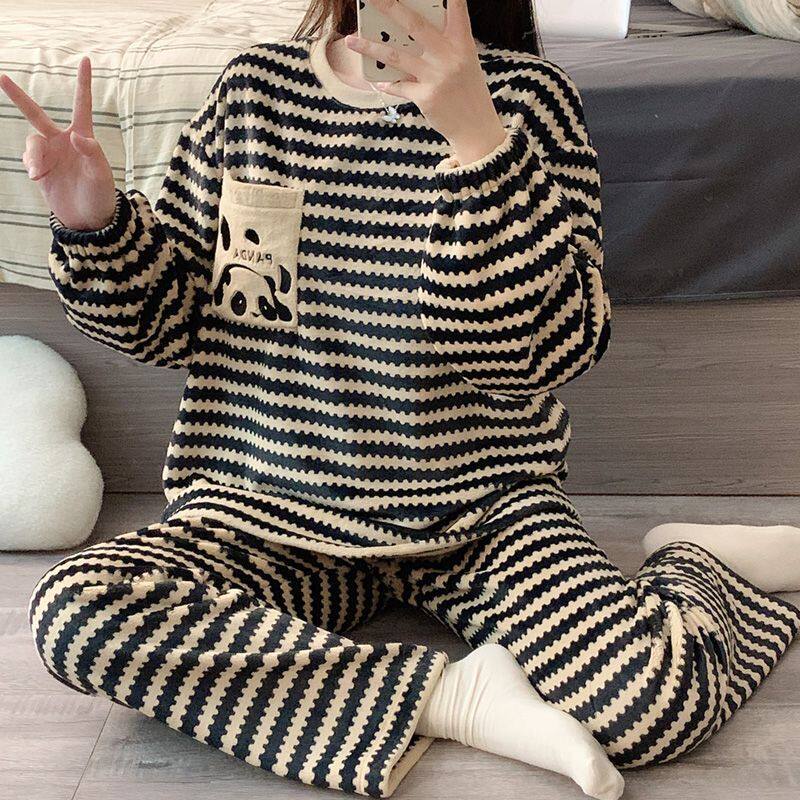 条纹高级显瘦睡衣女冬季加厚保暖加大码法兰珊瑚绒长袖套装家居服