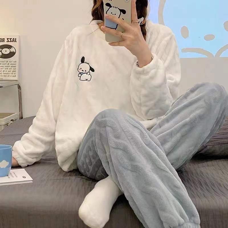 睡衣冬季女款珊瑚绒加厚加绒长袖睡衣/家居服套装