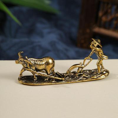 老式耕地工具模型书房耕牛黄铜