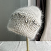 白色兔毛手工水钻装 饰时尚 保暖针保帽子女秋冬百搭护耳堆堆帽冬天