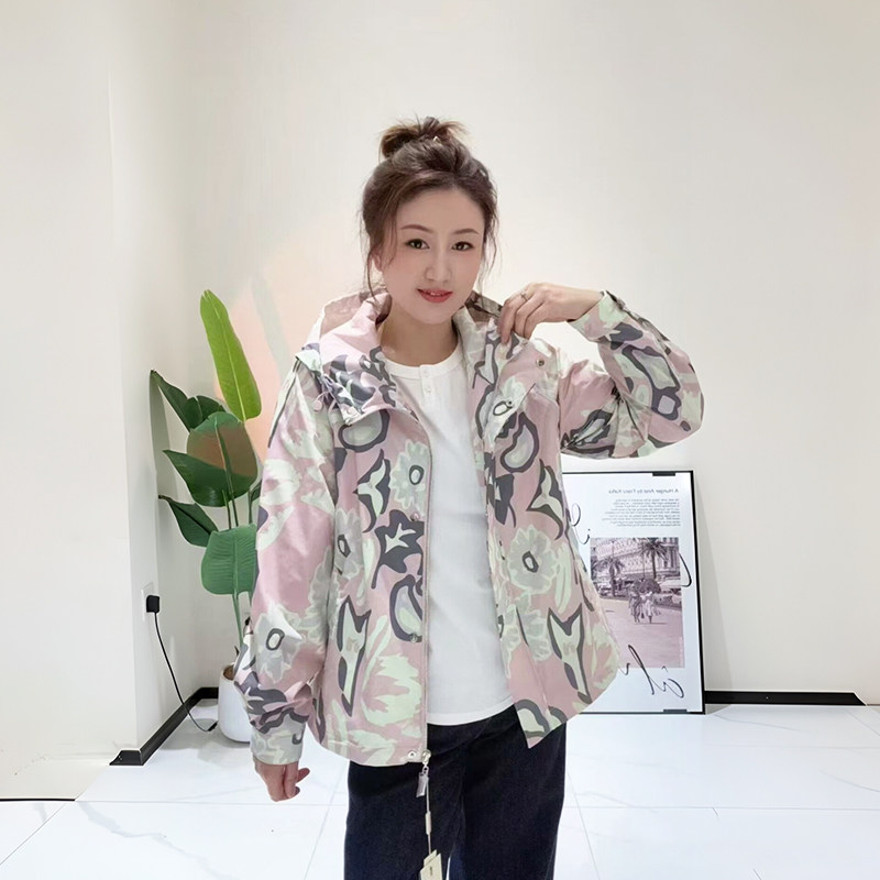 金影奇大码女装秋季连帽短外套