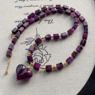 AZB13818 浅安 南非舒俱来丝绒四棱珠屁桃吊坠项链18k 45cm