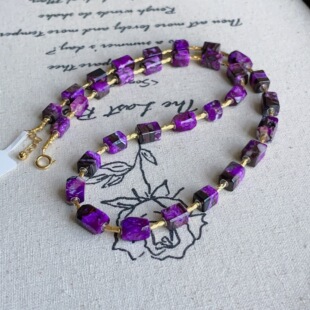 AZB12732 昔月 南非舒俱来红丝绒四棱珠项链18K 38cm