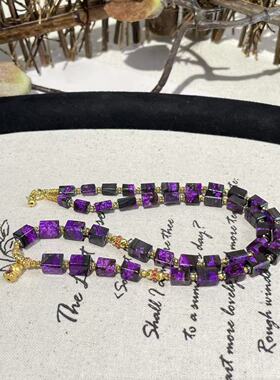 南非舒俱来火焰红丝绒四棱珠小熊颈链18k/38cm(素妍)AZB8002