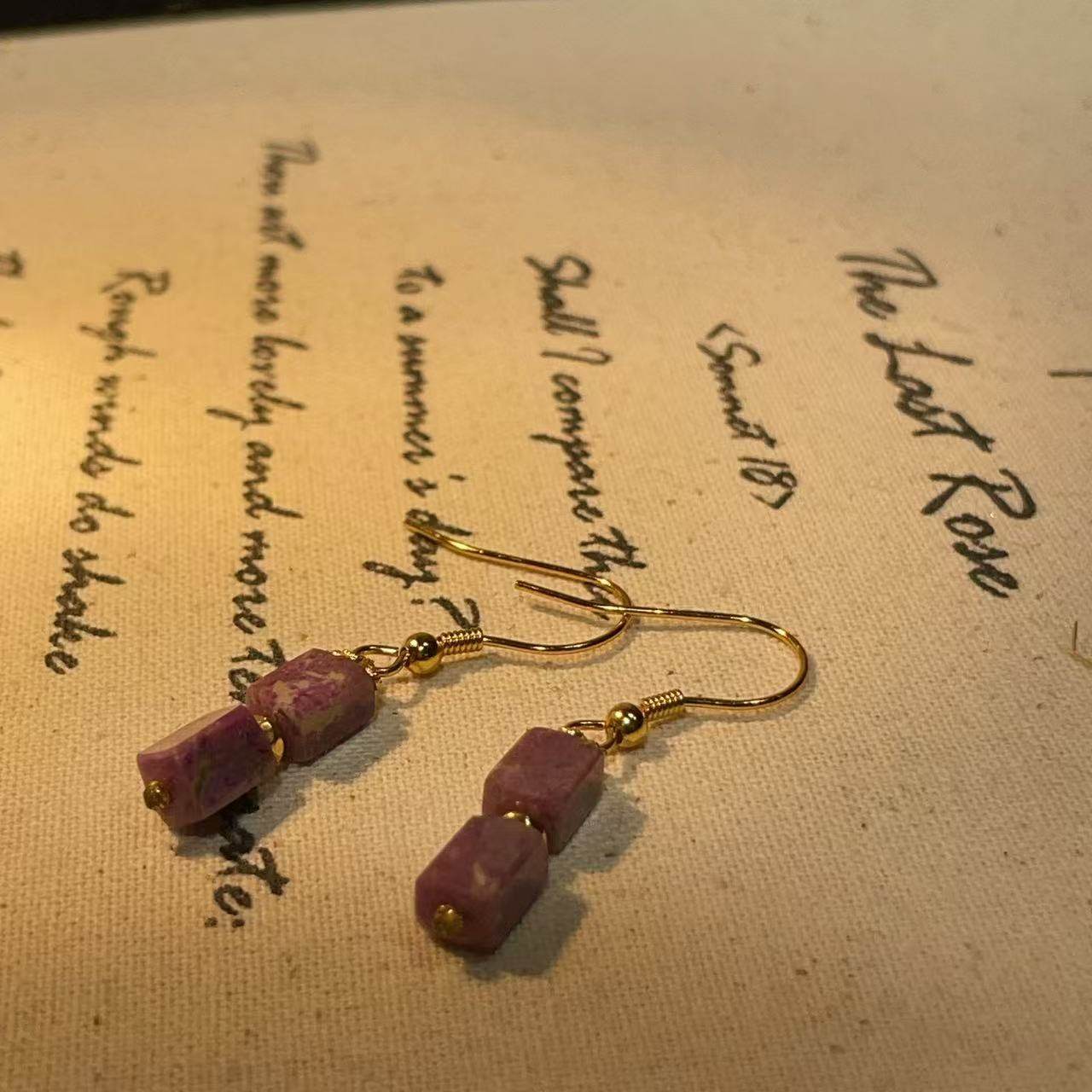 南非舒俱来艳桃红玉化直切耳钩s925（霜言）AZB9990,珠宝/钻石/翡翠,手饰,淘宝优惠券,粉丝福利购,淘宝优惠卷