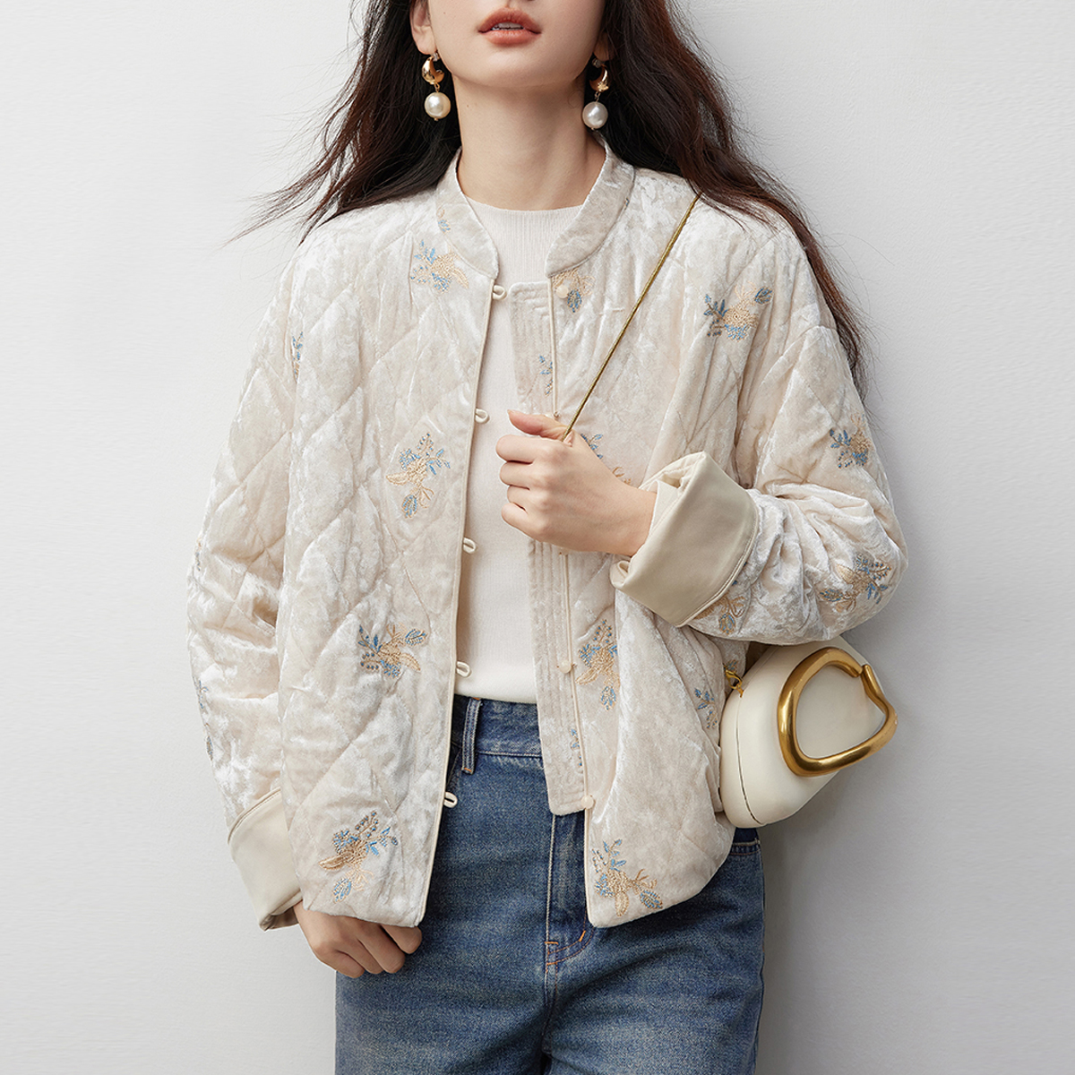 新中式棉衣外套女2025冬季新款国风刺绣小立领设计感气质百搭棉服