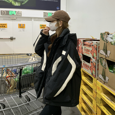 撞色冲锋衣羽绒服女2025新款冬季韩版设计感工装连帽白鸭绒外套潮