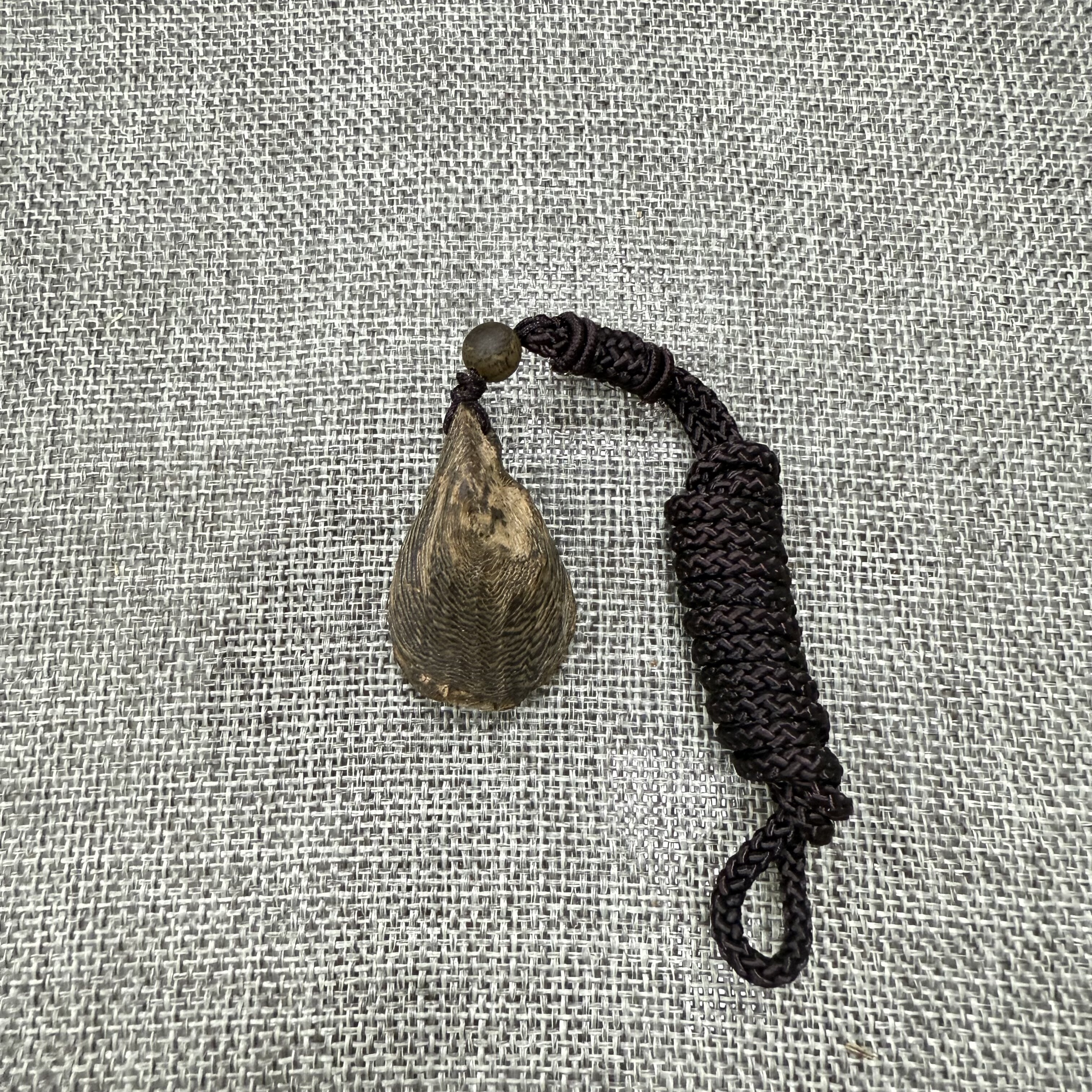 天然棋楠树丁壳吊坠挂件3.5克