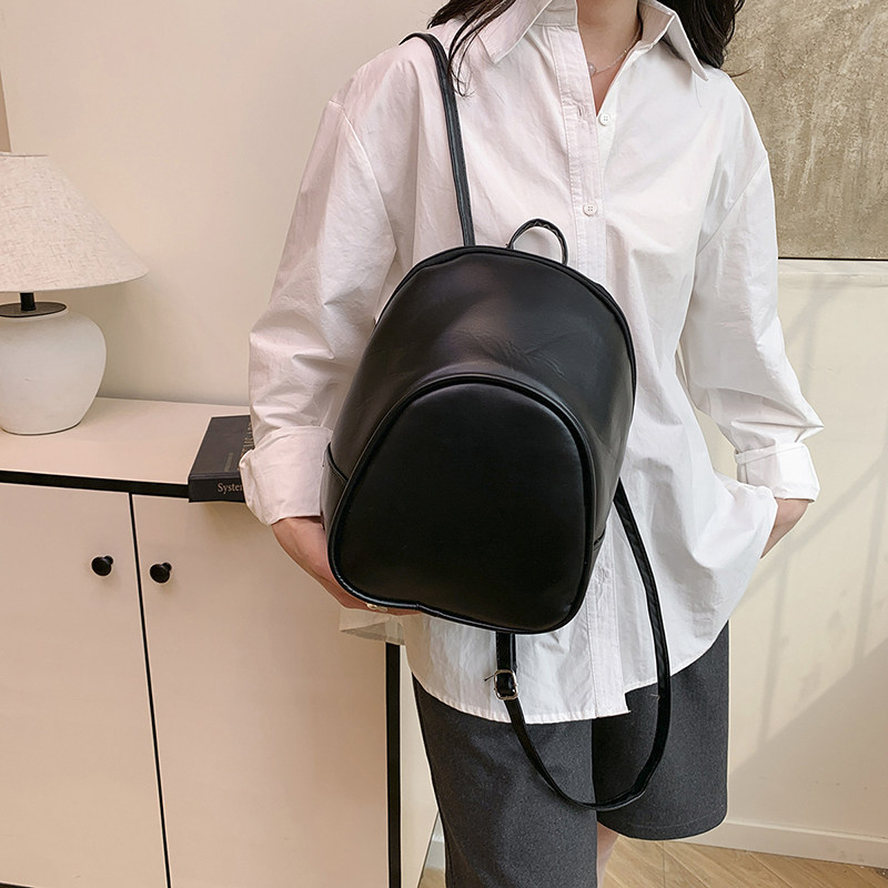 新款韩系纯色双肩包包女欧美时尚简约百搭女包潮外出休闲女士背包