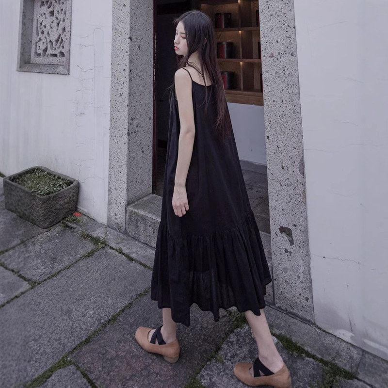 4色宽松捏褶打底吊带裙女士文艺宽松复古裙子图片