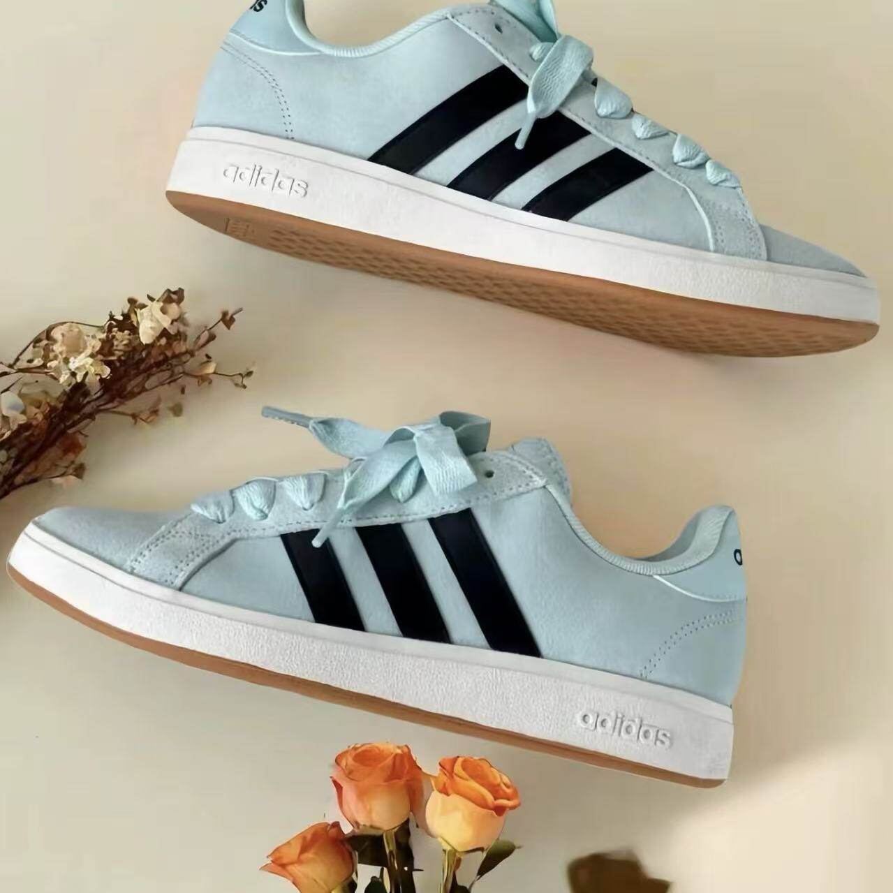adidas 阿迪达斯Grand Court Base 男女潮流面包鞋低帮板鞋JR7077