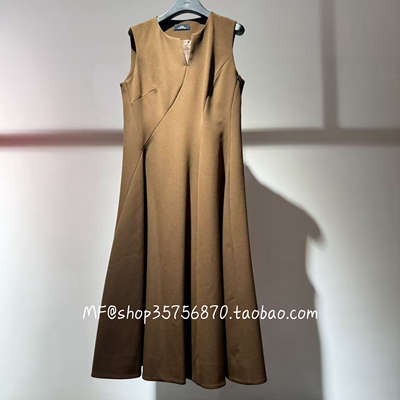 AUM正品纯色无袖A字长裙