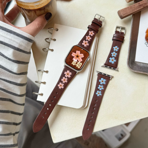 康康的复古皮质樱花高级感表带适用iwatchS11苹果手表applewatch9