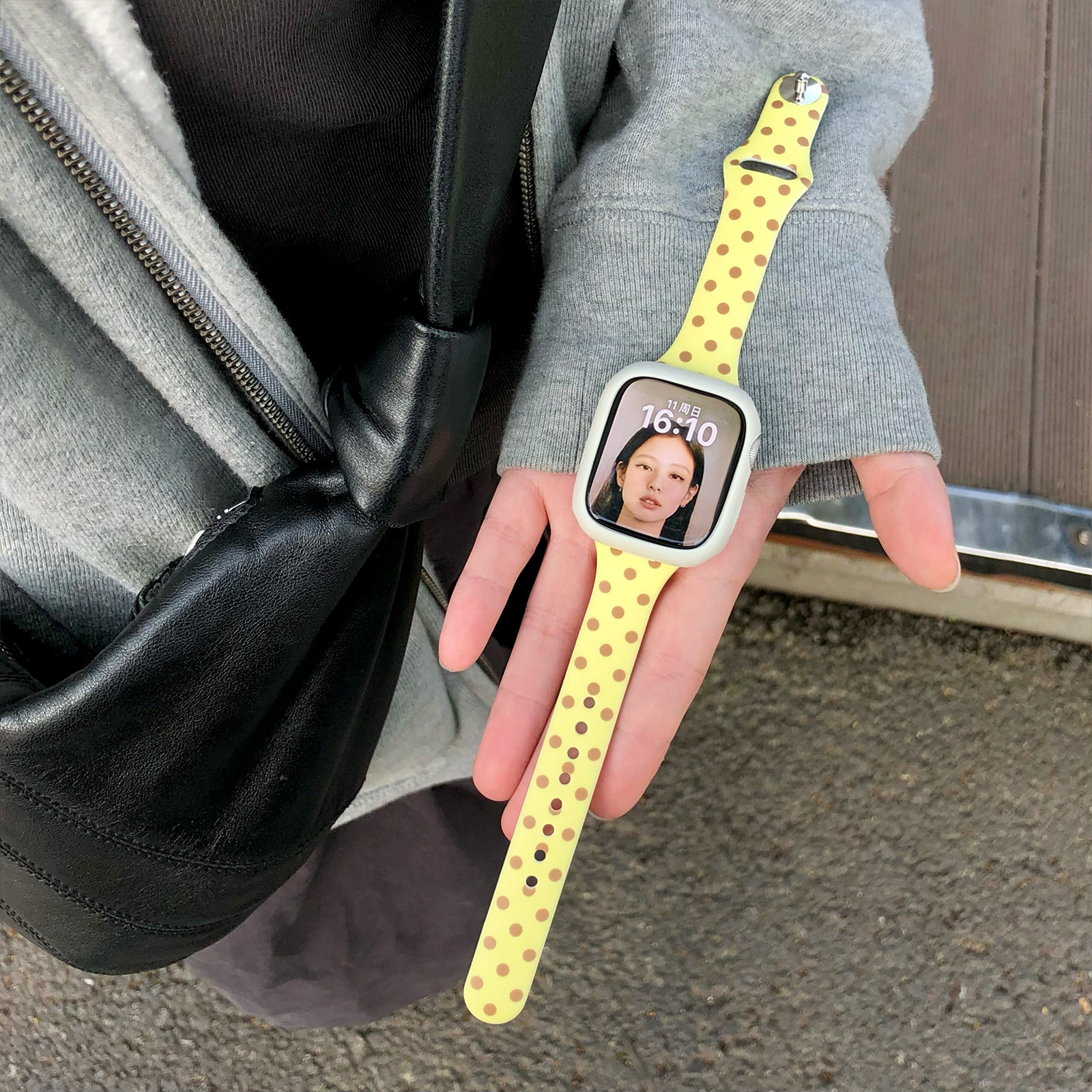 康康的原创黄油可露丽波点硅胶适用iwatch11se10苹果手表韩系表带