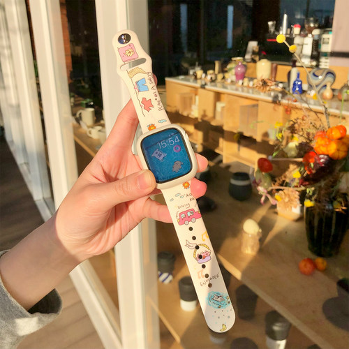 康康的原创夏日可爱小狗米白色硅胶适用iwatch987s10苹果手表表带
