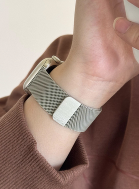 康康的米兰尼斯金属磁吸适用于applewatch苹果手表iwatch9s10表带