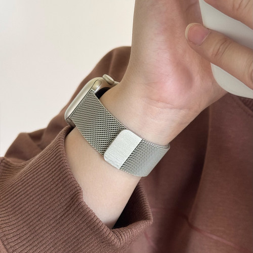 康康的短款米兰尼斯金属磁吸适用applewatch苹果手表iwatch11表带