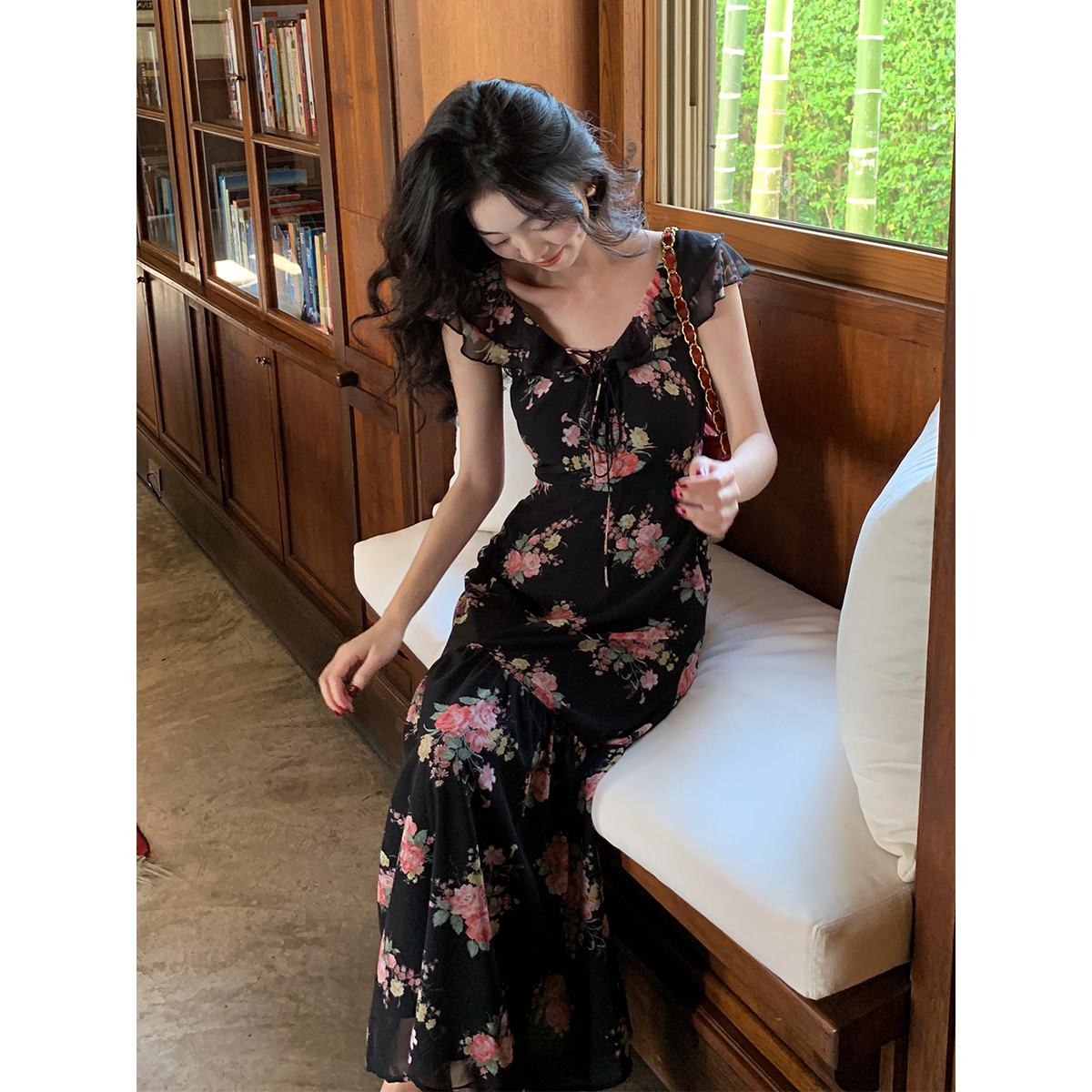 小飞袖修身碎花连衣裙收腰度假裙