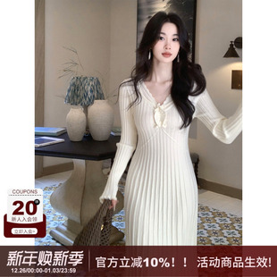 纯欲温柔风V领花朵针织修身 法式 SYT自制 包臀连衣裙 秋日暖漾