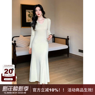 显瘦针织连衣裙秋冬打底裙 SYT自制高级感气质V领修身 冬日伴侣