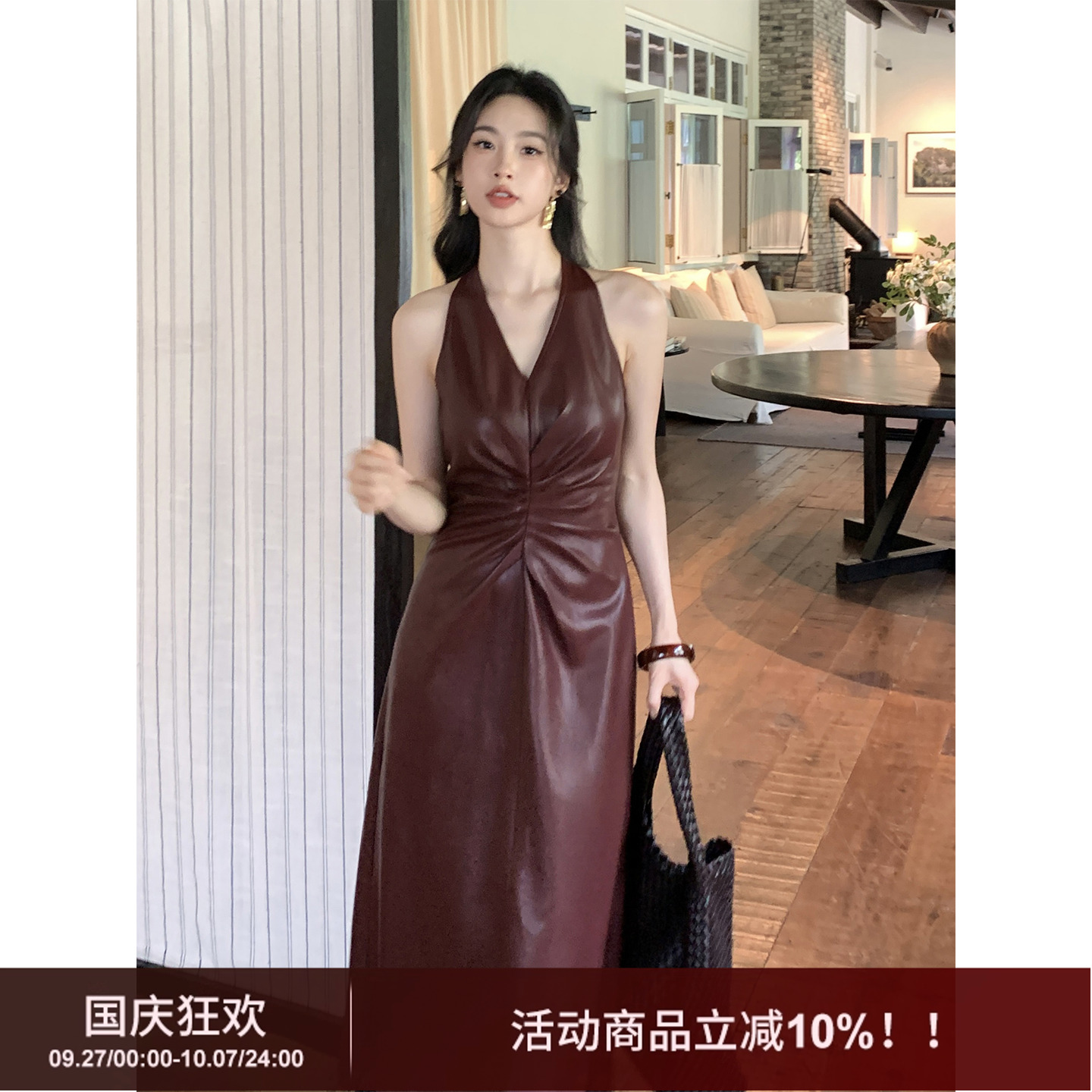 SYT自制港风挂脖pu皮质连衣裙