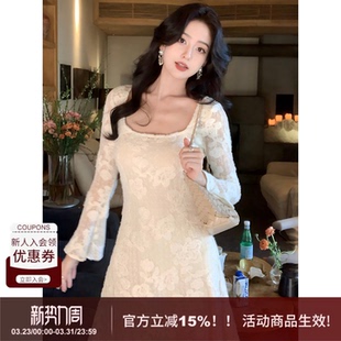 显瘦百搭A字长款 优雅气质感蕾丝花朵修身 连衣裙 方领法式 SYT自制