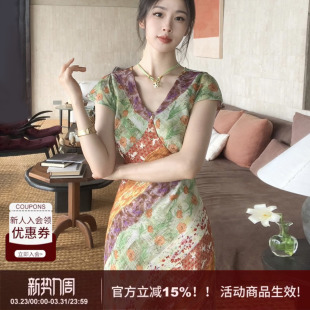 撞色印花裙 飞飞袖 SYT原创 花纹民族风v领显瘦连衣裙女2026春新款