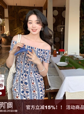 SYT自制 法式休闲度假风青花瓷修身显瘦不勒一字肩碎花连衣裙女
