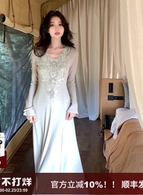 SYT自制 法式优雅风重工绣珠片坑条精致款针织修身型A字连衣裙女