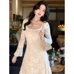 显瘦百搭A字长款 优雅气质感蕾丝花朵修身 连衣裙 方领法式 SYT自制