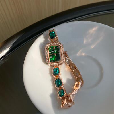 其他钢带复古女款手表